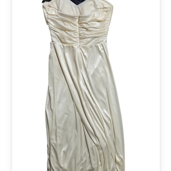 City Studio Gown - Picture 2 of 4